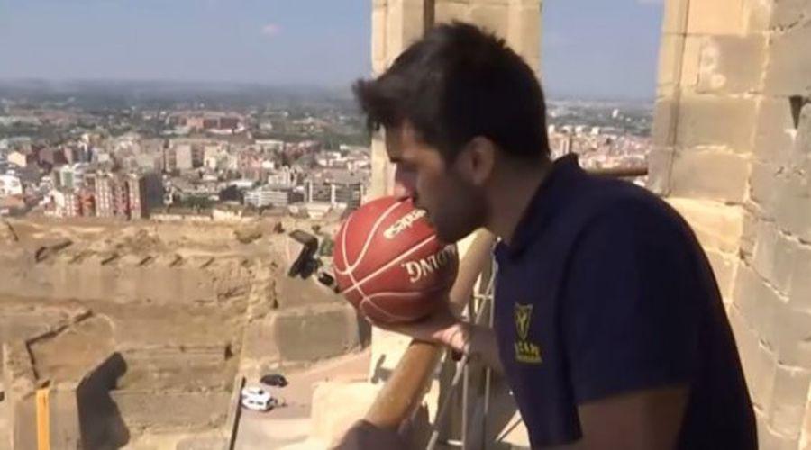 Impresionante- Campazzo embocoacute una pelota desde 60 metros de altura