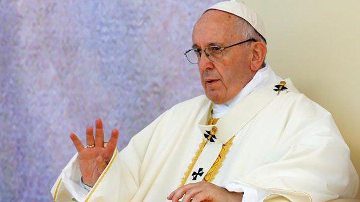 El papa Francisco recibiraacute a familiares de las viacutectimas del atentado en Niza