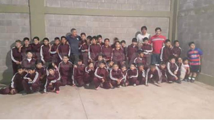 Entregaron equipos de gimnasia a chicos de escuela pampentildea