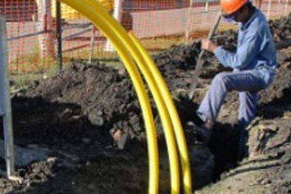 Licitan obras de gas y agua potable para barrio