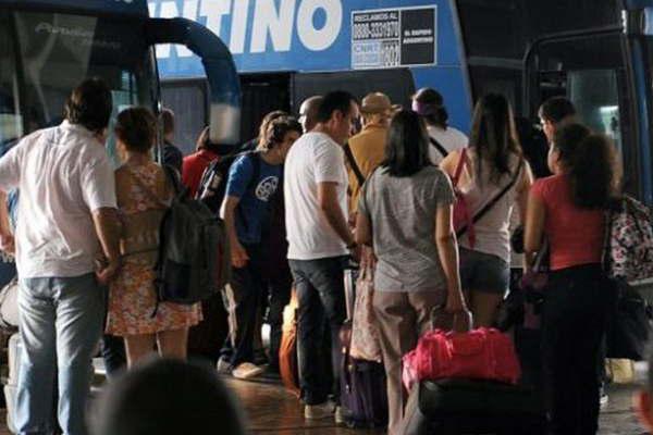 Indican que viajaron maacutes turistas pero con un consumo maacutes medido