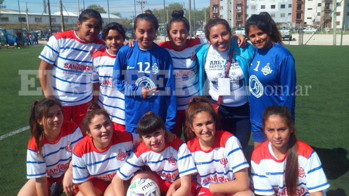 Juegos Evita- medalla de plata para el equipo femenino de El Arenal 