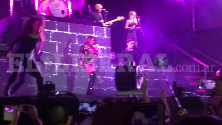 Lali hizo explotar a sus fanaacuteticos en el Club Oliacutempico