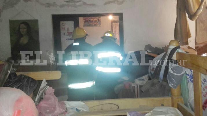 Personal de bomberos trabajó en el lugar Foto archivo