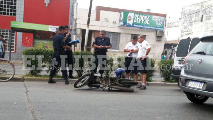 Un herido tras violento choque en esquina ceacutentrica