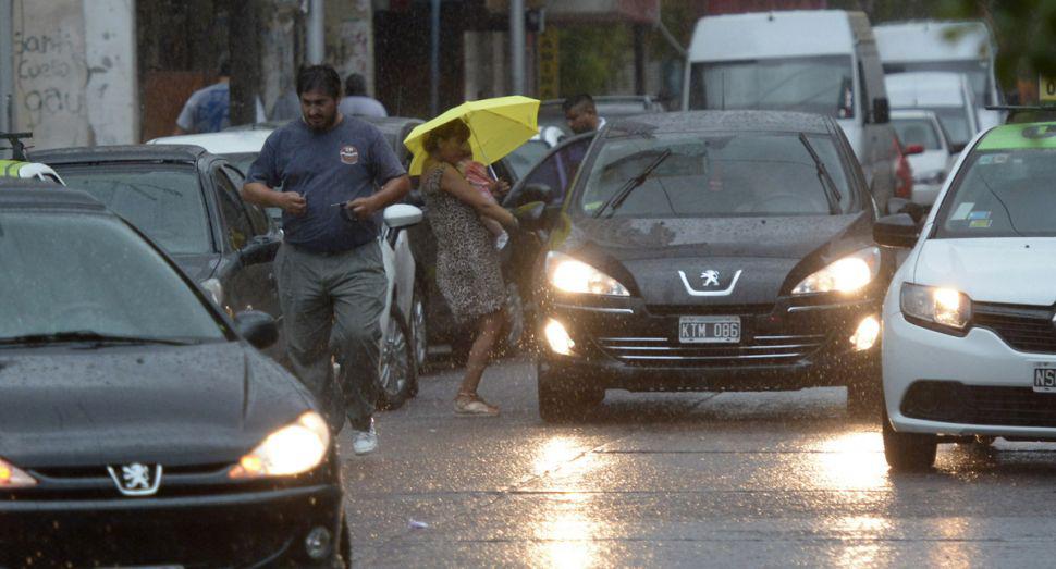 Tormentas fuertes podriacutean azotar al Oeste santiaguentildeo