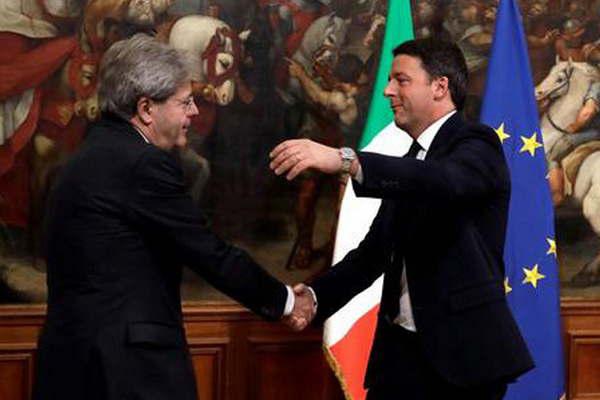 El ex canciller Paolo Gentiloni juroacute como nuevo primer ministro de Italia 