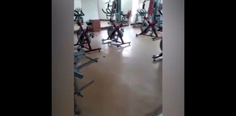 Un fantasma aterroriza a un gimnasio