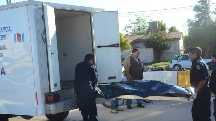 Motociclista muere al caer a un canal de riego y golpear su cabeza