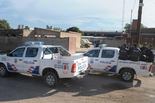 Ebrio ingresoacute a  la casa de su ex  y quiso abusarla 