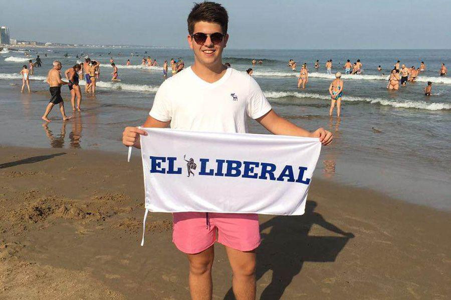 Santiaguentildeos viven un verano a pleno en Punta del Este