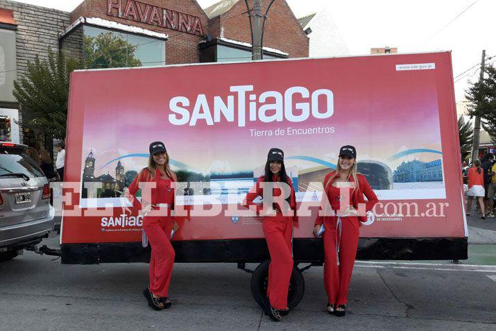 Futbolistas y actores interesados en la oferta turiacutestica de Santiago