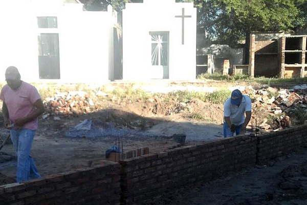 Ampliacutean cementerio de Beltraacuten 3000 metros cuadrados