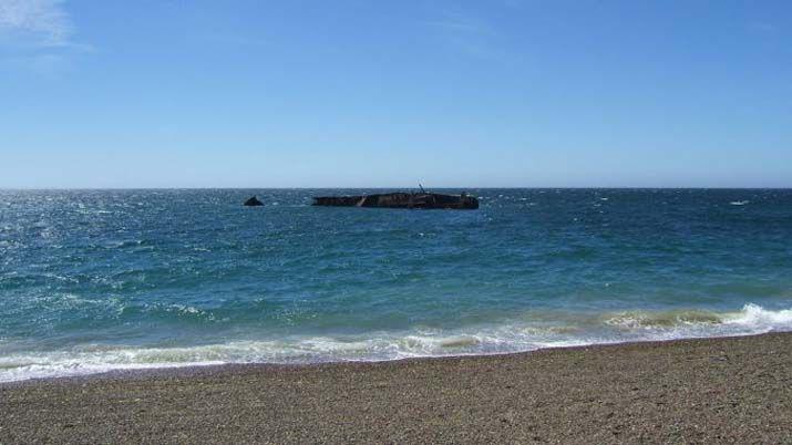 Una nena su papaacute y otro hombre se ahogaron en una playa