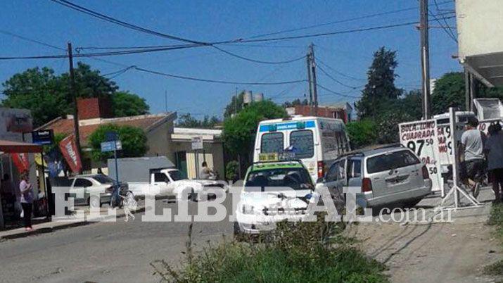 Violento choque protagonizado por un remis y una camioneta