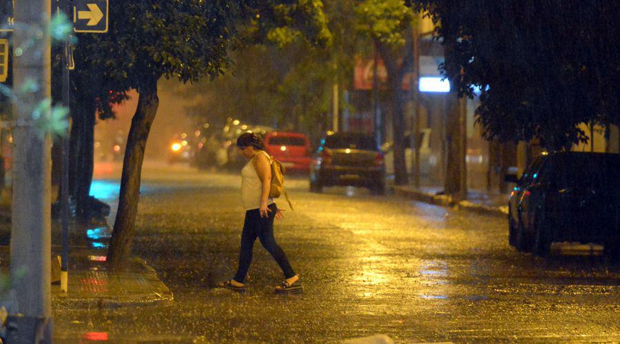 Llovioacute en Santiago y en varias ciudades del interior