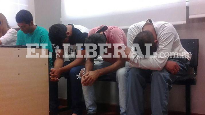 Quince diacuteas de detencioacuten para la banda de delincuentes que se tiroteoacute con la policiacutea