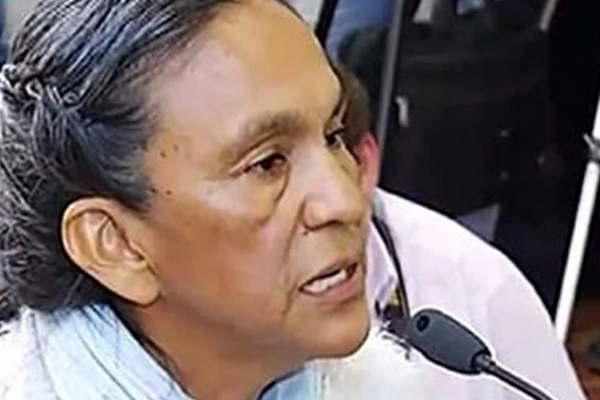 Milagro Sala intentoacute lastimarse con una tijera en la caacutercel 