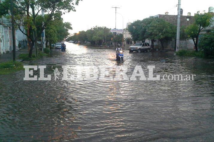 Tras la tormenta EL LIBERAL salió a recorrer las calles de la Madre de Ciudades