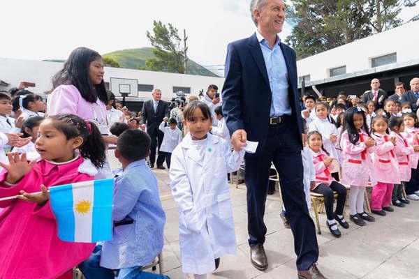 El presidente Macri pidioacute a los gremios docentes que retomen el diaacutelogo