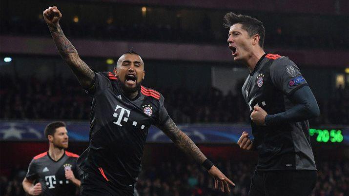 El Bayern volvioacute a golear al Arsenal y pasoacute a cuartos