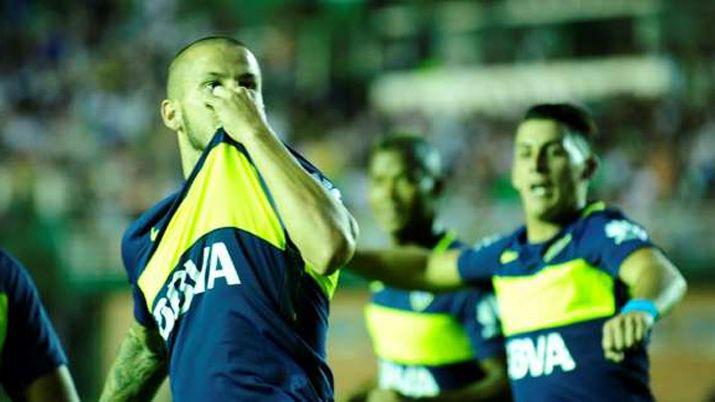 Boca sumoacute otra victoria y se mantiene como el uacutenico puntero