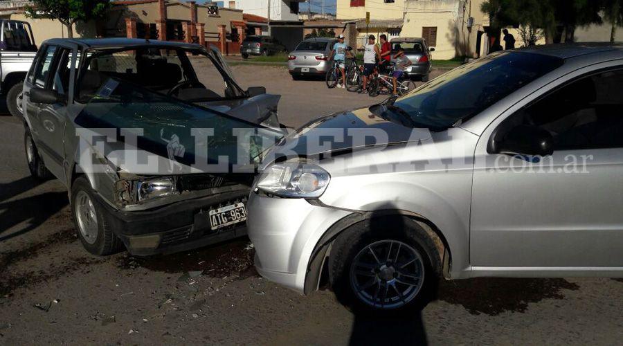 Choque de autos en el Misky