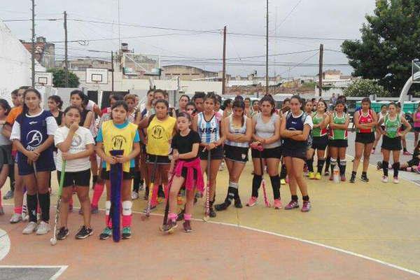 Comenzoacute la Liga Social con  la participacioacuten de 17 equipos