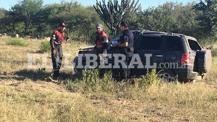 Un hombre se salvoacute de milagro luego de volcar con su camioneta