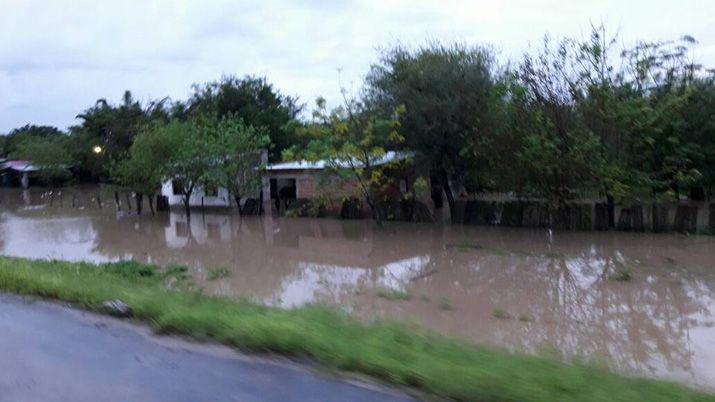 Las inundaciones afectan al sur tucumano limiacutetrofes con Las Termas