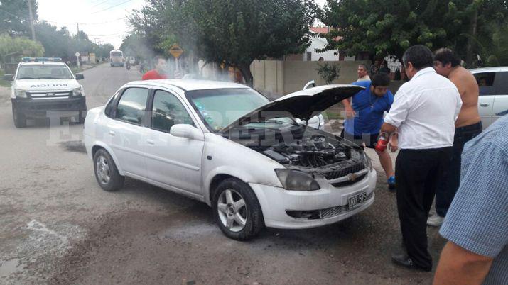 Compró un auto que se le prendió fuego a las pocas cuadras