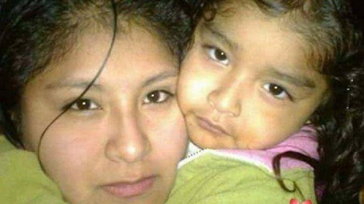 Asesinoacute a una mujer y su hija y hoy aparecioacute ahorcado en su celda