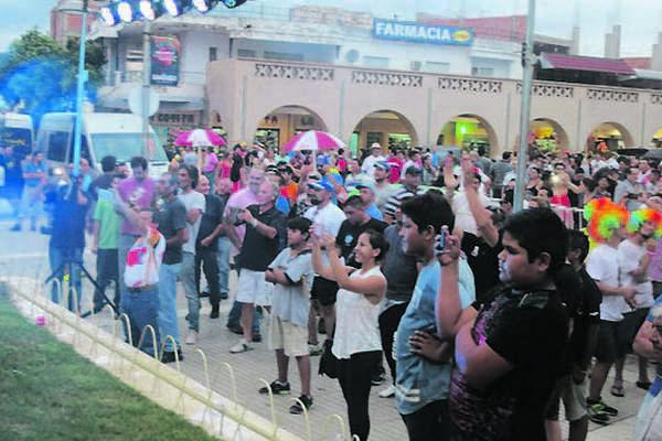 Las Termas invadida por fanaacuteticos del MotoGP del planeta