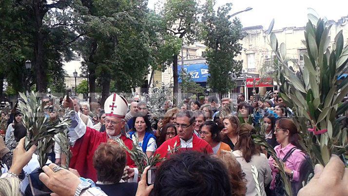 Mons Bokalic- Los ramos son los siacutembolos de paz que nos trae Jesuacutes