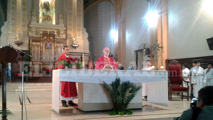 Mons Bokalic- Los ramos son los siacutembolos de paz que nos trae Jesuacutes