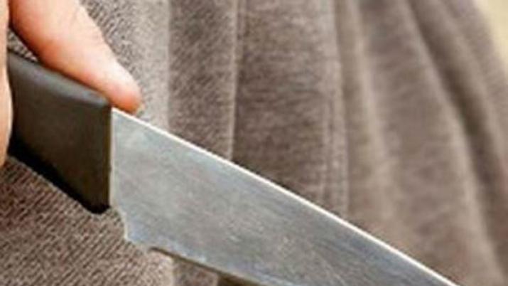 En confuso episodio hieren a un hombre con un cuchillo