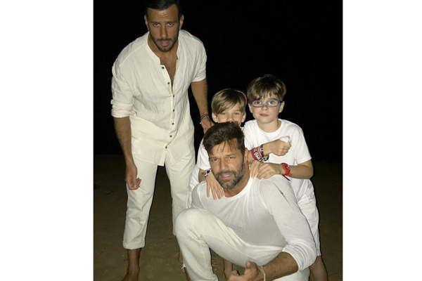 Ricky Martin reveloacute por queacute tardoacute en declararse gay 