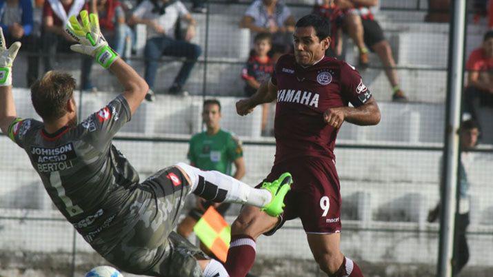 EN VIVO  Lanuacutes se enfrenta con Patronato en Paranaacute