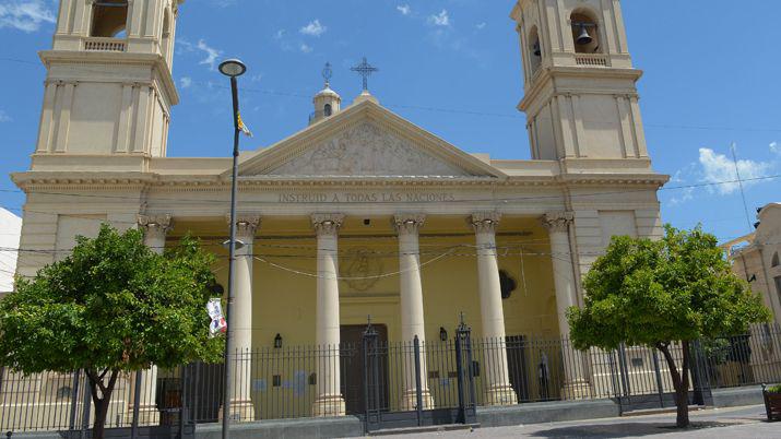 Robo en la Catedral- los ladrones tiraron las llaves de la iglesia en la calle