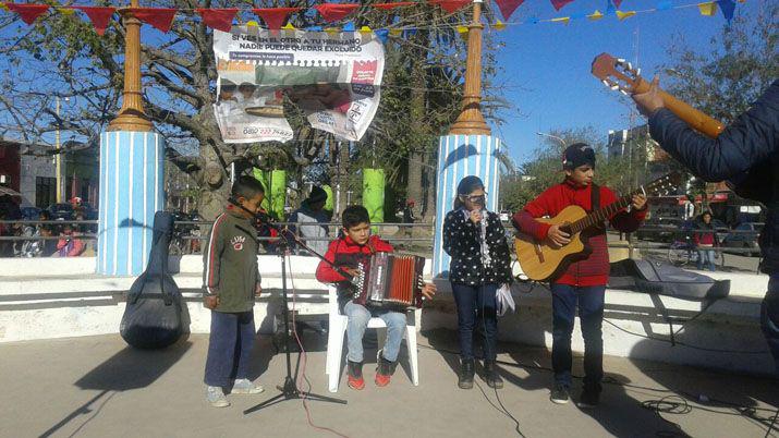 Lanzan Colecta Anual de Caacuteritas 2017 en Antildeatuya