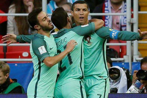 Portugal y Meacutexico ganaron y comparten la punta del grupo