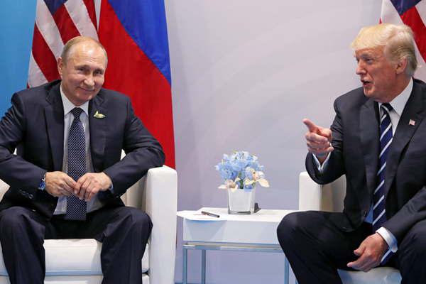 Donald Trump ahora dijo que estudioacute con Vladimir Putin formar una impenetrable unidad ciberneacutetica