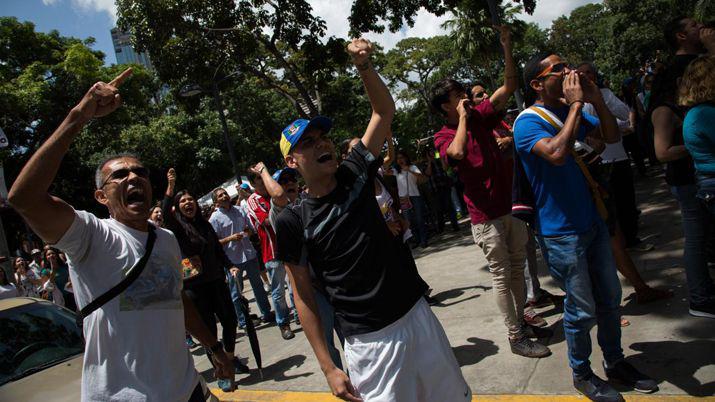 Al menos un muerto y cuatro heridos de gravedad en Venezuela