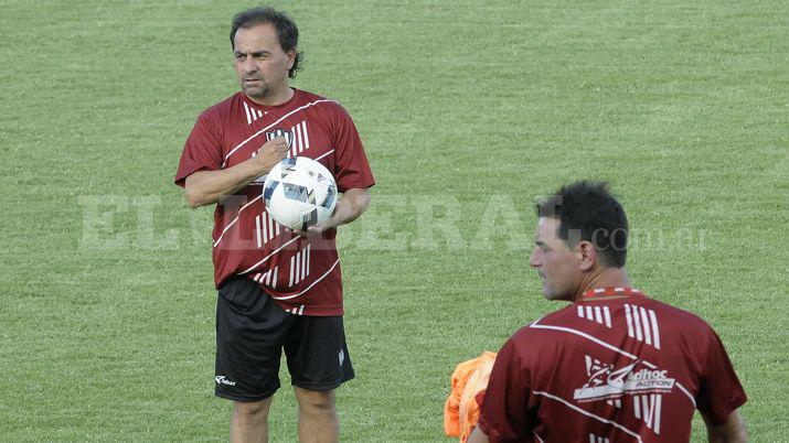 Gustavo Coleoni podriacutea dejar de ser el DT de Central Coacuterdoba