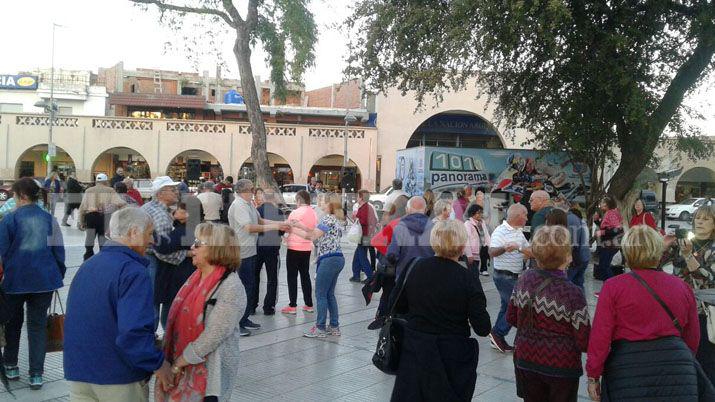 Las Termas es una fiesta con turistas de todas partes