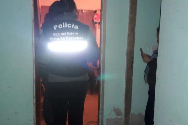 Dos mujeres prostituiacutean a nintildea y caen presas antes de enviarla a red de trata en Riacuteo Negro