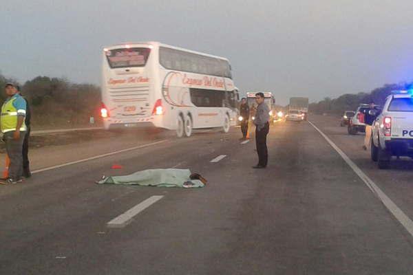 En choque frontal con una camioneta muere motociclista en Mansupa