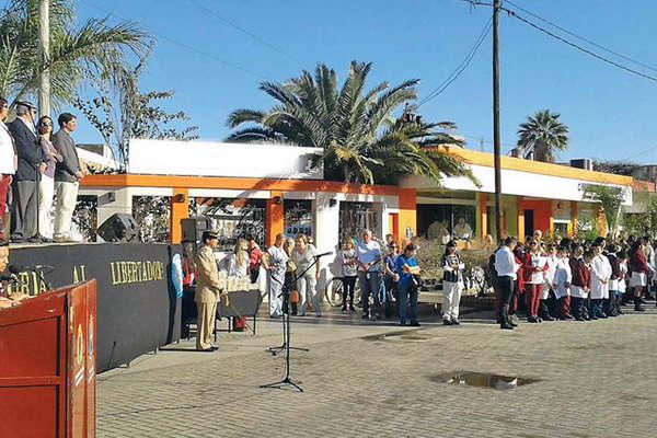 Actos por el aniversario del fallecimiento del General San Martiacuten