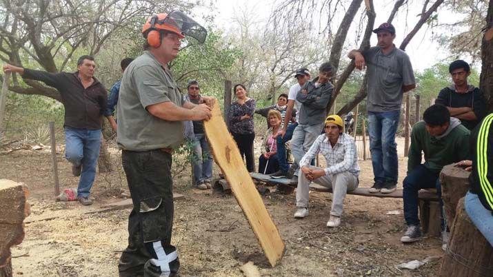 Actividades de capacitacioacuten y comercializacioacuten junto a familias agriacutecolas