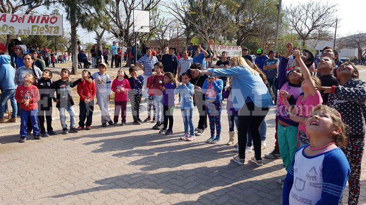 La comuna de Choya homenajeó a los niños con una mega fiesta